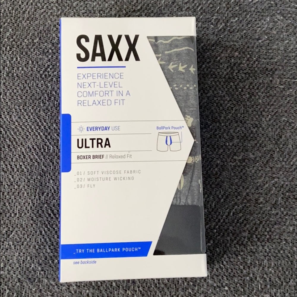 Saxx boxer briefs - size large - new in box